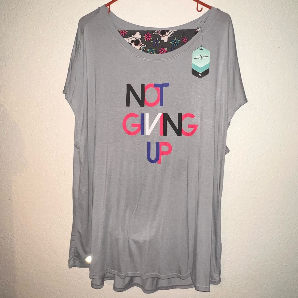 Lularoe 1X Tenacious top with matching TC2 leggings!